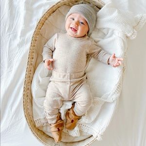 Goumi onesie and pants set